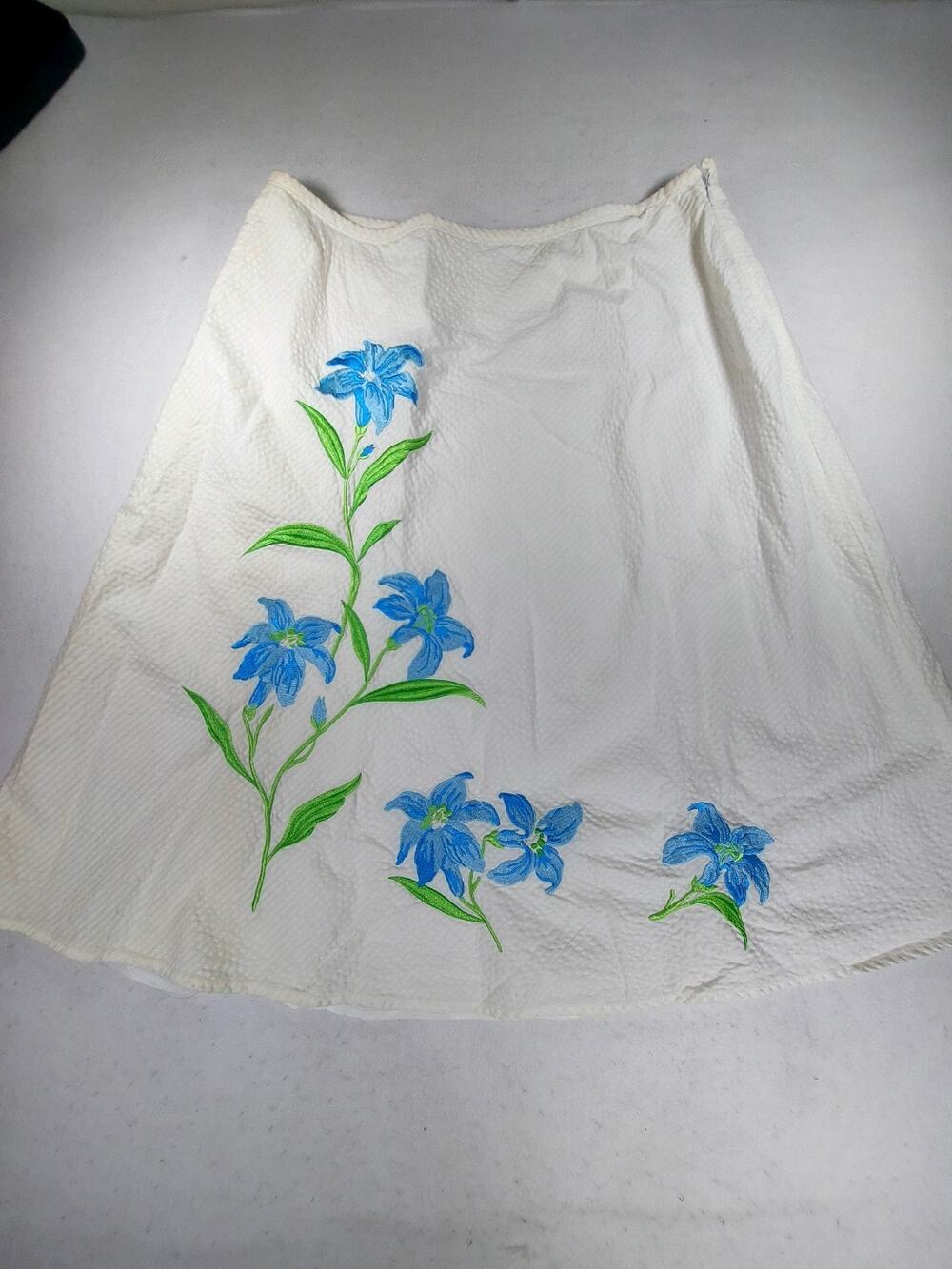 Dressbarn White 100% Cotton A-Line Skirt Lined Teal Floral Embroidered Size 14